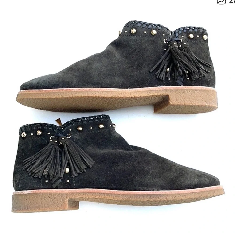 New Kate spade suede Bowie booties with fringe tassels
